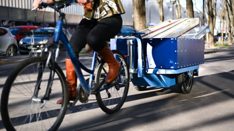 image représentant un charriot logistique du dernier kilometre pour lequel kickmaker a réalisé un banc de test